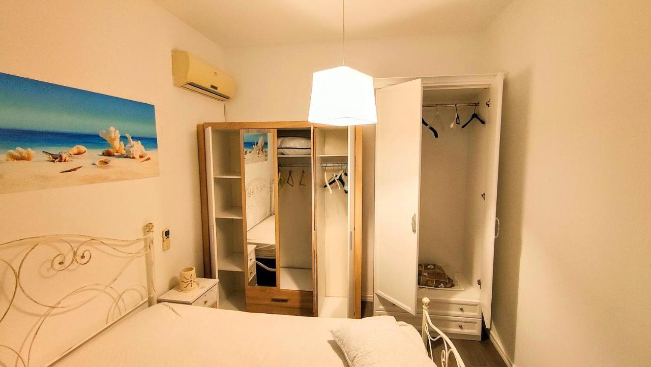 Casa Via Leuca Apartment Lecce Bagian luar foto