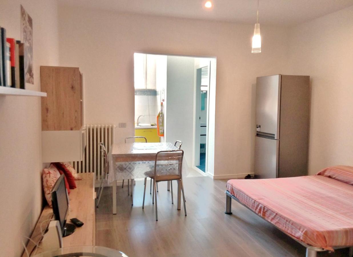 Casa Via Leuca Apartment Lecce Bagian luar foto